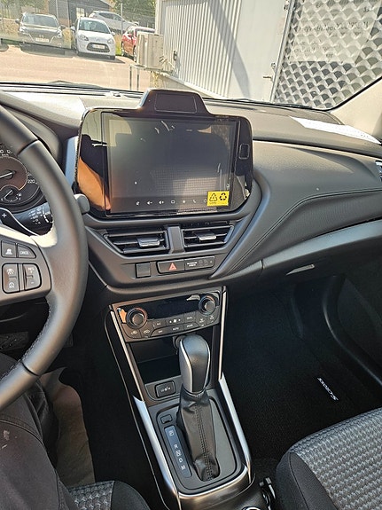 Suzuki S-Cross 19 of 23