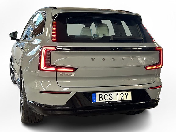 Volvo EX90 5 of 5
