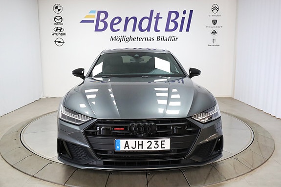 Audi A7 2 of 5