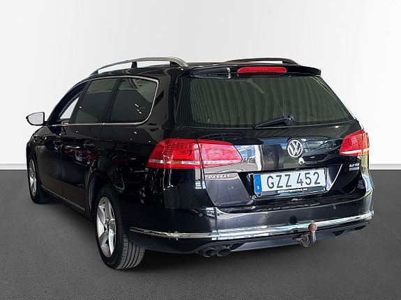 Volkswagen Passat 2 of 10