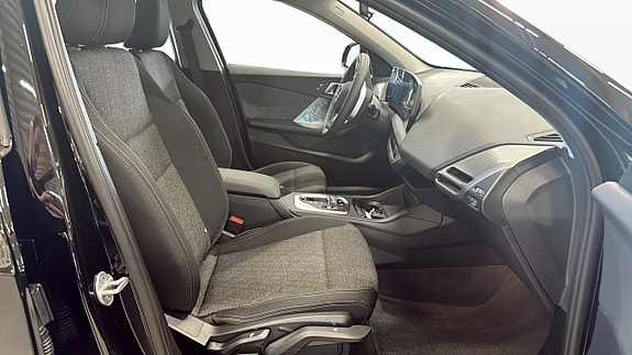 BMW 120 3 of 5