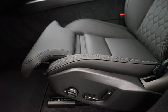 Volvo XC60 11 of 19