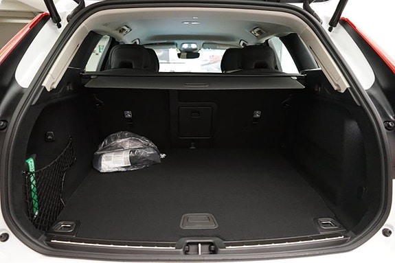 Volvo XC60 7 of 19