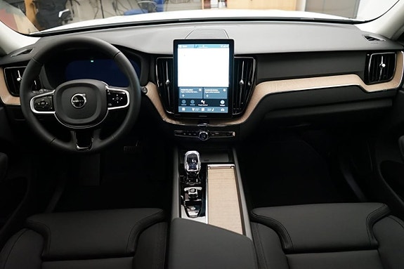 Volvo XC60 4 of 19