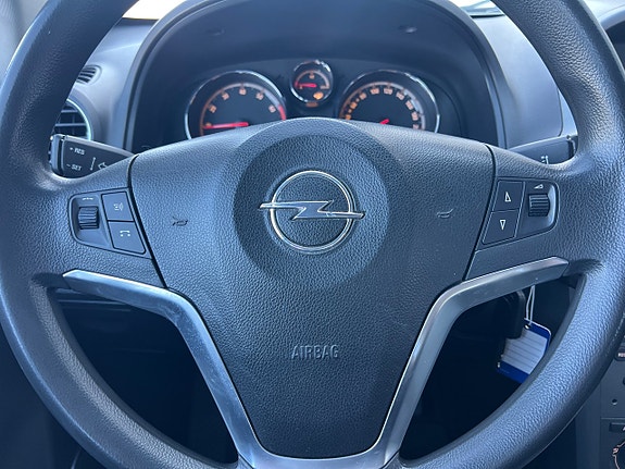 Opel Antara 17 of 23