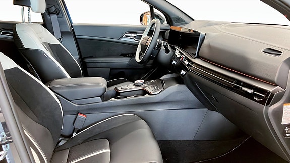 Kia Sportage 3 of 9