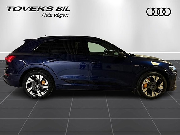 Audi e-tron 6 of 25