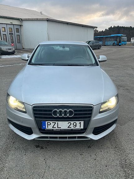 Audi A4 4 of 9