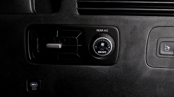 Kia Sorento 15 of 16