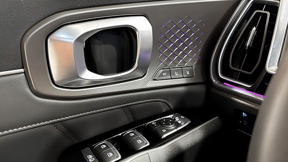 Kia Sorento 11 of 16