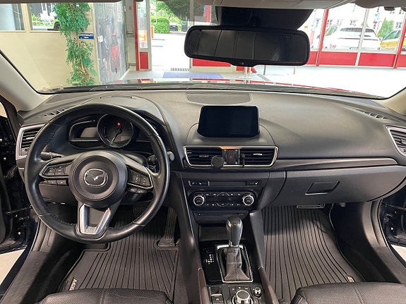 Mazda 3 11 of 13