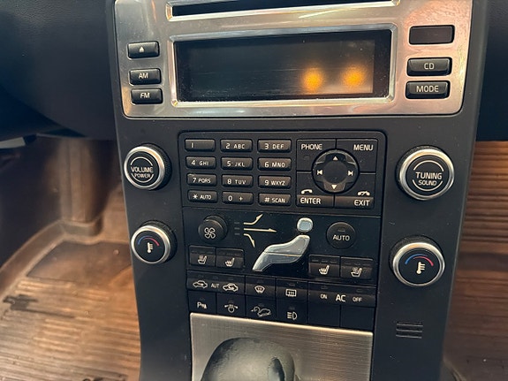 Volvo XC70 15 of 15