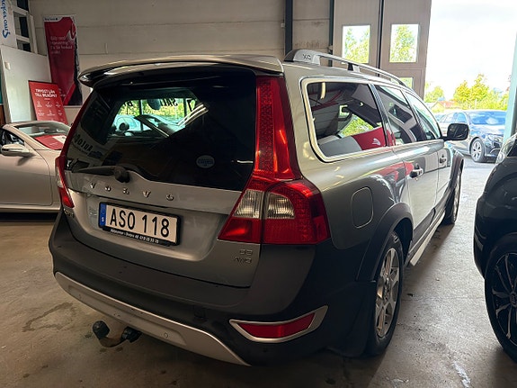 Volvo XC70 7 of 15