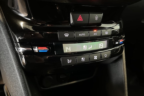 Peugeot 2008 5 of 5