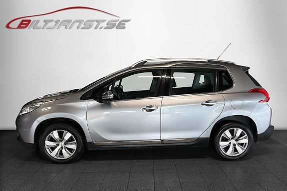 Peugeot 2008 2 of 5