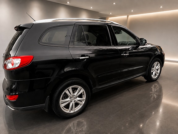Hyundai Santa Fe 3 of 7