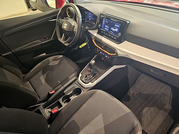 Seat Arona 13 of 25