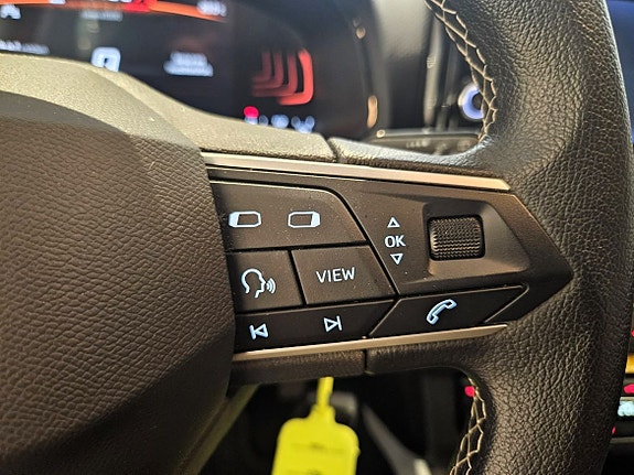 Seat Arona 18 of 25