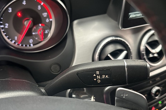 Mercedes-Benz CLA180 d 22 of 25