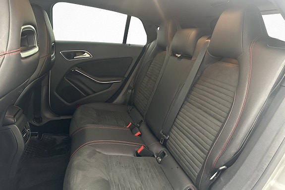 Mercedes-Benz CLA180 d 11 of 25