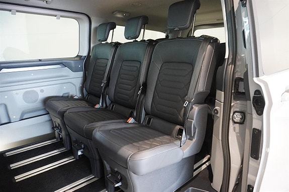 Ford Transit Custom 6 of 16