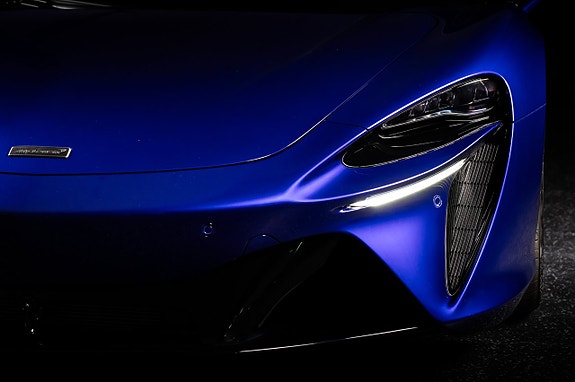 McLaren Artura 23 of 30