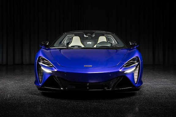 McLaren Artura 7 of 30