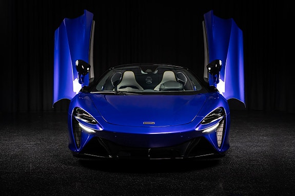 McLaren Artura 8 of 30