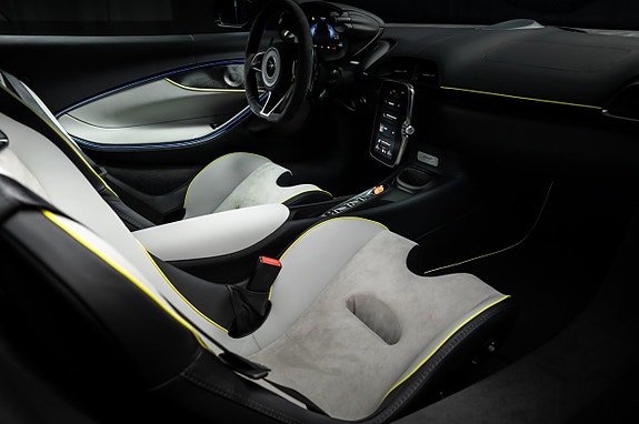 McLaren Artura 25 of 30