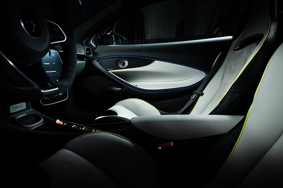 McLaren Artura 26 of 30