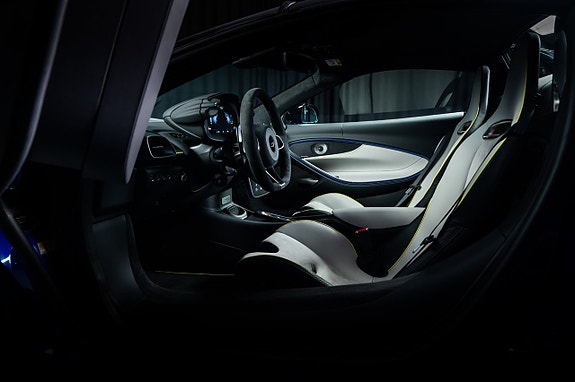 McLaren Artura 27 of 30