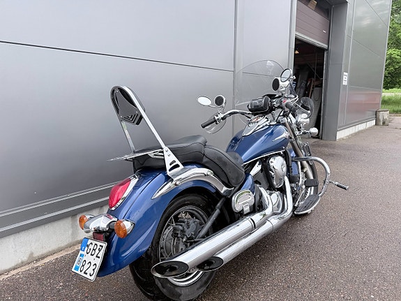 Kawasaki VN900 Classic 3 of 14