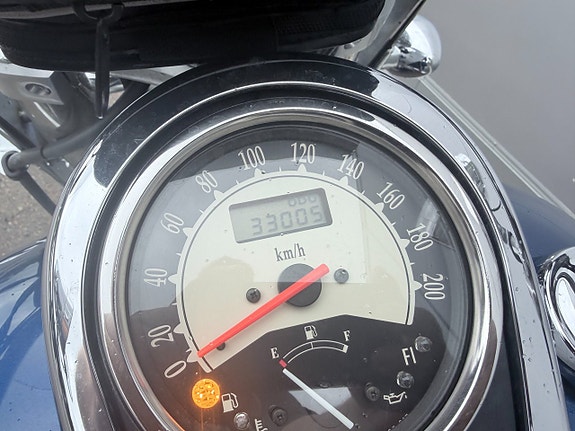 Kawasaki VN900 Classic 13 of 14
