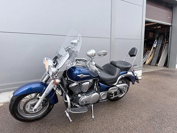Kawasaki VN900 Classic 11 of 14