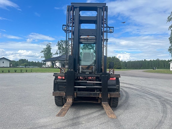 Dieseltruck Kalmar DCE 120-6 2 of 6