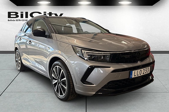 Opel Grandland 3 of 5