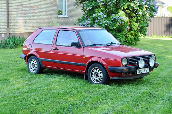 Volkswagen Golf II 2 of 5