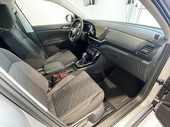 Volkswagen T-Cross 7 of 13