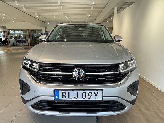 Volkswagen T-Cross 3 of 13