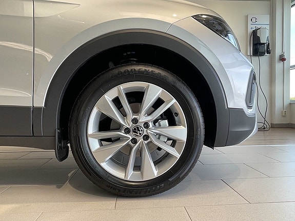 Volkswagen T-Cross 4 of 13