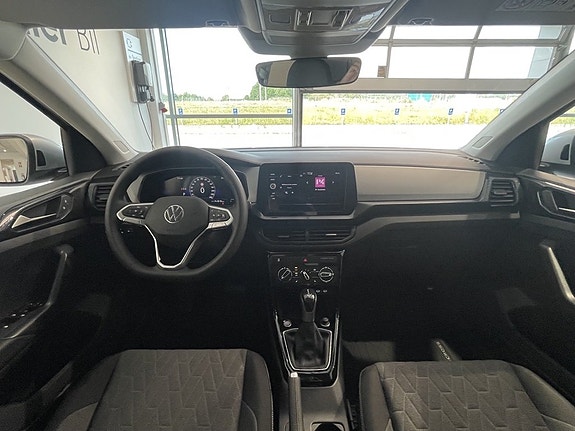 Volkswagen T-Cross 9 of 13
