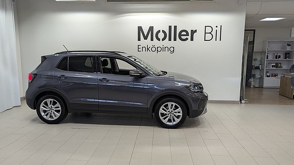 Volkswagen T-Cross 2 of 5