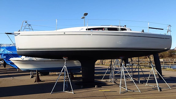 Dehler 32 - 2013 Prestandacruiser i magiskt skick 3 of 5