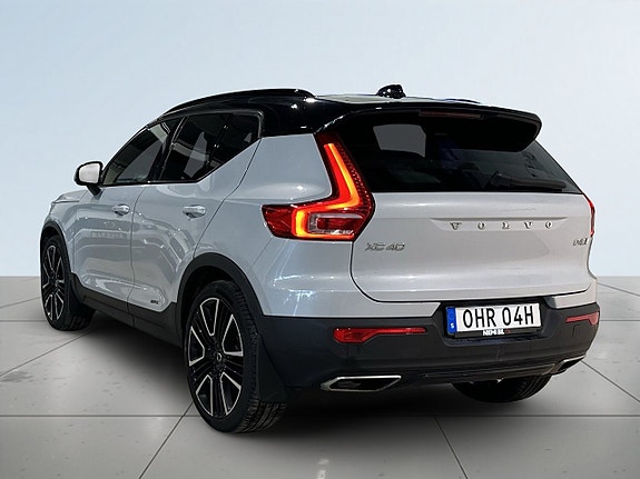 Volvo XC40 5 of 26