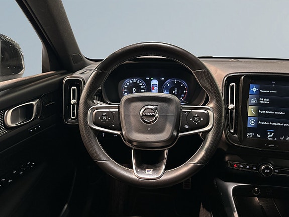 Volvo XC40 9 of 26