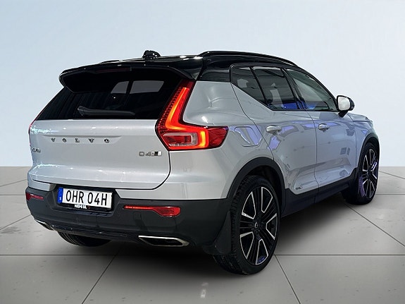 Volvo XC40 6 of 26