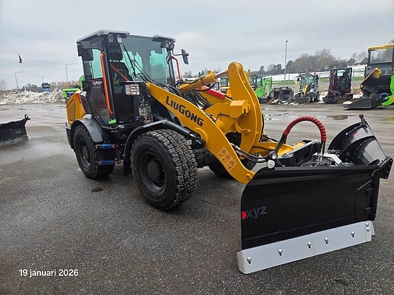 LiuGong 820 T 12 of 16