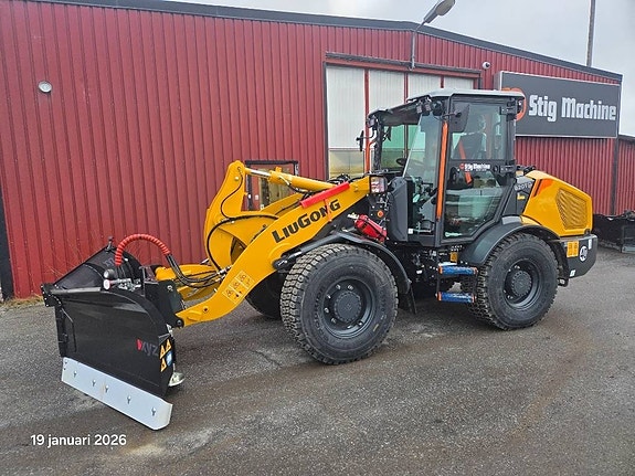 LiuGong 820 T 4 of 16