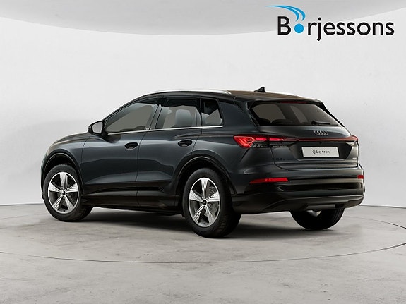 Audi Q4 e-tron 3 of 5