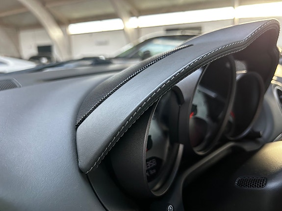 Porsche Cayman S 21 of 25